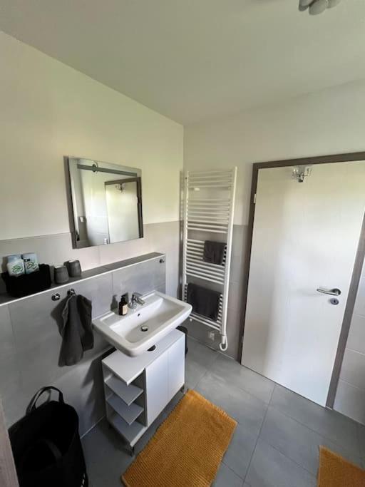 Appartement Buechensaal Mit Stellplatz 埃伦塞 外观 照片